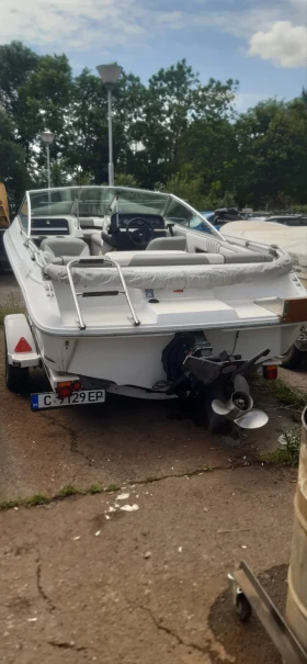 Моторна яхта Sea Ray, снимка 4