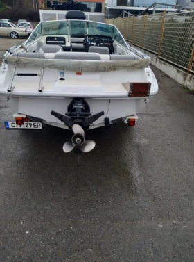 Моторна яхта Sea Ray, снимка 10