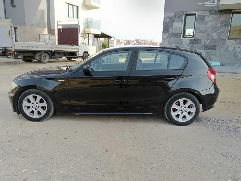 BMW 120 2.0, снимка 4 - Автомобили и джипове - 47551578