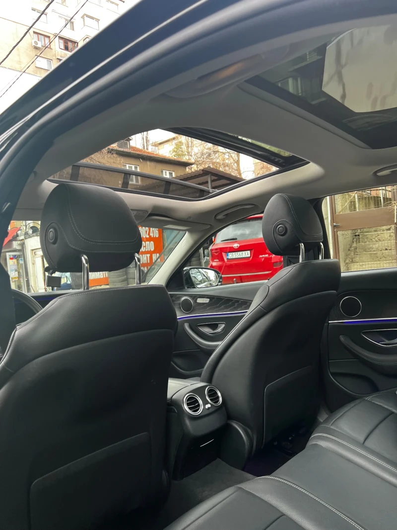 Mercedes-Benz E 220, снимка 3 - Автомобили и джипове - 52421482