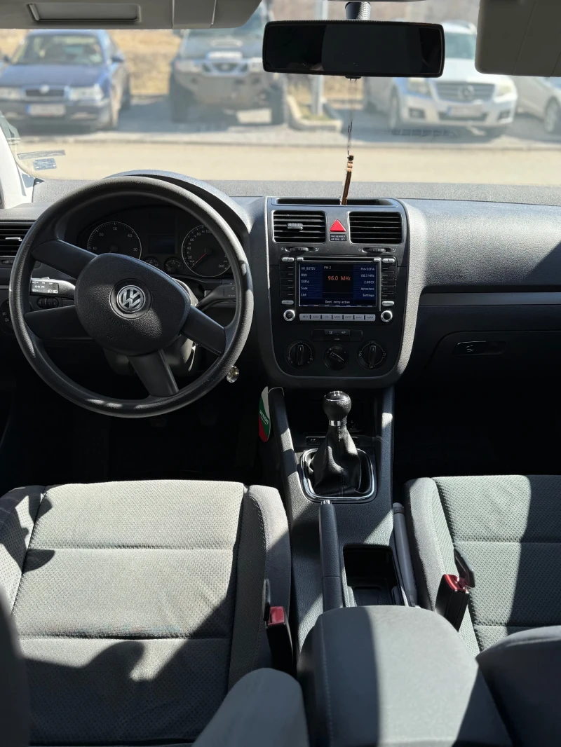 VW Golf 1.9 TDI, снимка 7 - Автомобили и джипове - 49387189