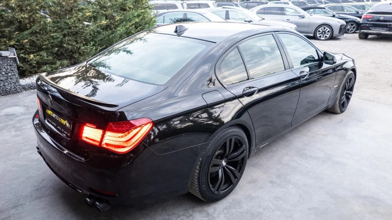 BMW 730 D XDRIVE FULL M PACK AKRAPOVIC ЛИЗИНГ 100%, снимка 8 - Автомобили и джипове - 51726361