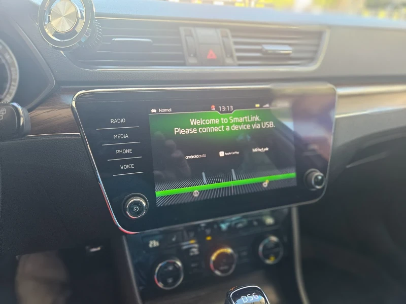 Skoda Superb Scout, снимка 14 - Автомобили и джипове - 52088638