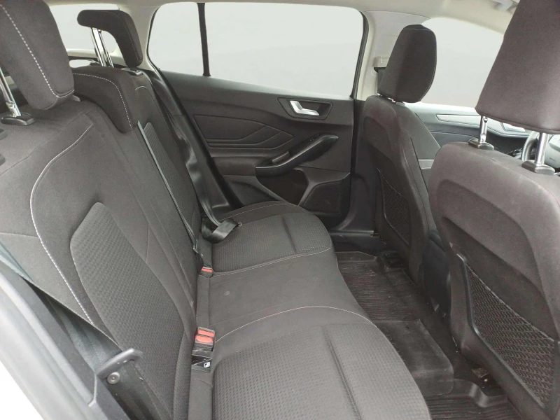 Ford Focus 1.0 EcoBoost, снимка 10 - Автомобили и джипове - 51884642