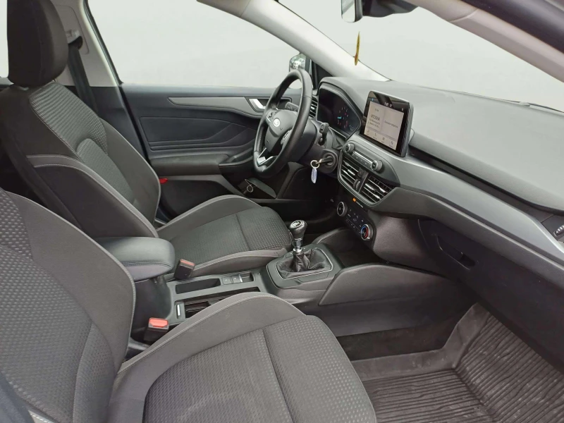 Ford Focus 1.0 EcoBoost, снимка 11 - Автомобили и джипове - 51884642
