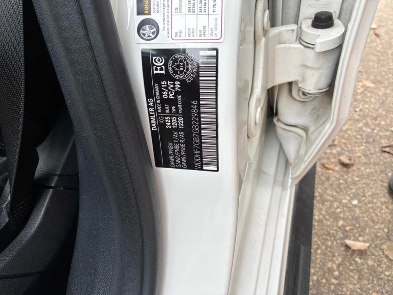 Mercedes-Benz E 63 AMG S* CARFAX * БЕЗ ПЪРВОНАЧАЛНА ВНОСКА, снимка 10 - Автомобили и джипове - 53005508