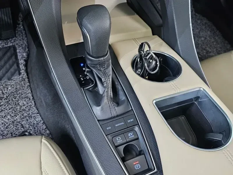 Toyota Avalon * 5Th Generation 2* .5 * Hybrid | Mobile.bg � ����������� 6
