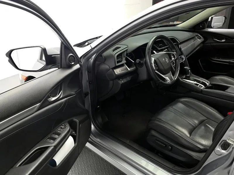 Honda Civic 2.0 Бензин, снимка 9 - Автомобили и джипове - 55486647
