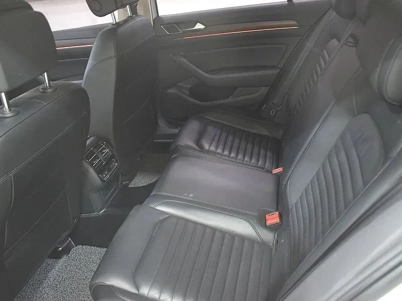 VW Passat, снимка 7 - Автомобили и джипове - 56687884