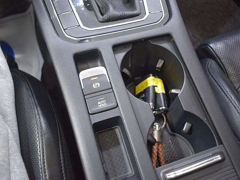 VW Passat, снимка 13 - Автомобили и джипове - 56687884