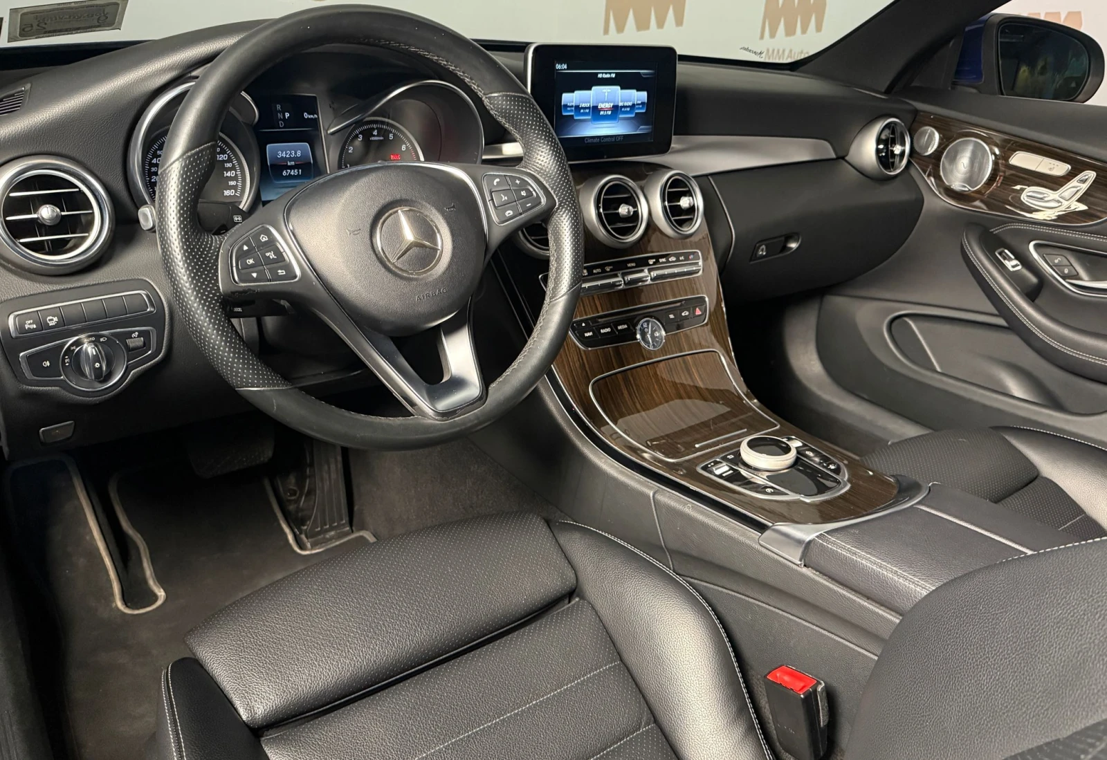 Mercedes-Benz C 300 AMG* 4Matic* Burmester* Pano* 360* Memory - изображение 6