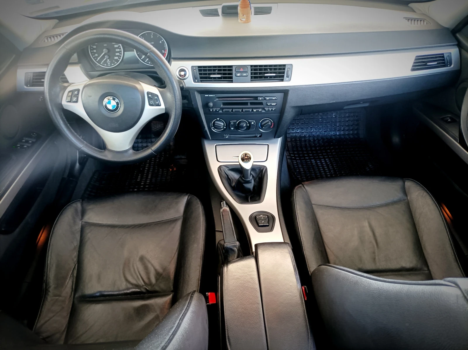 BMW 320 КОЖА.ПАНОРАМА!!! - изображение 9