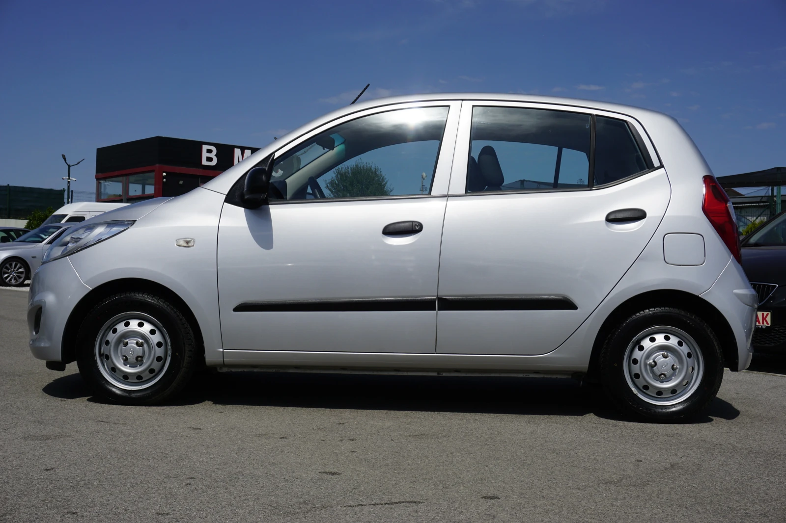 Hyundai I10 1.1i/48x.km/Facelift - изображение 4