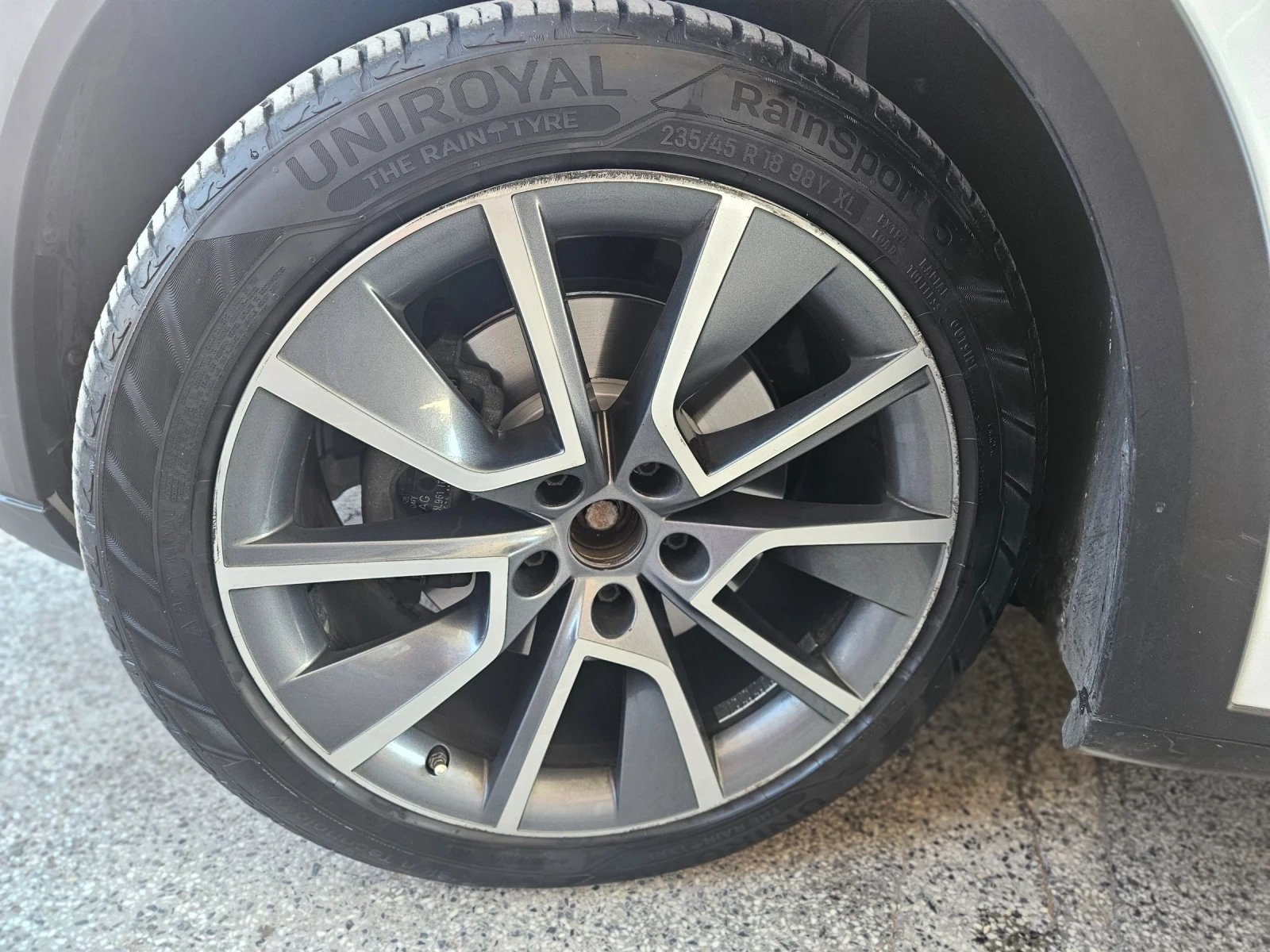 Skoda Superb Scout - изображение 9