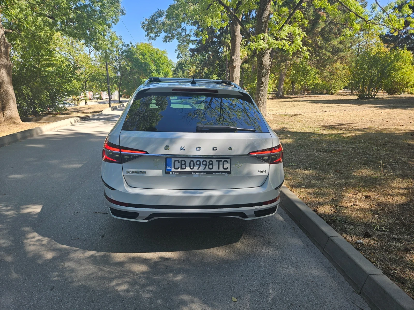 Skoda Superb Scout - изображение 7
