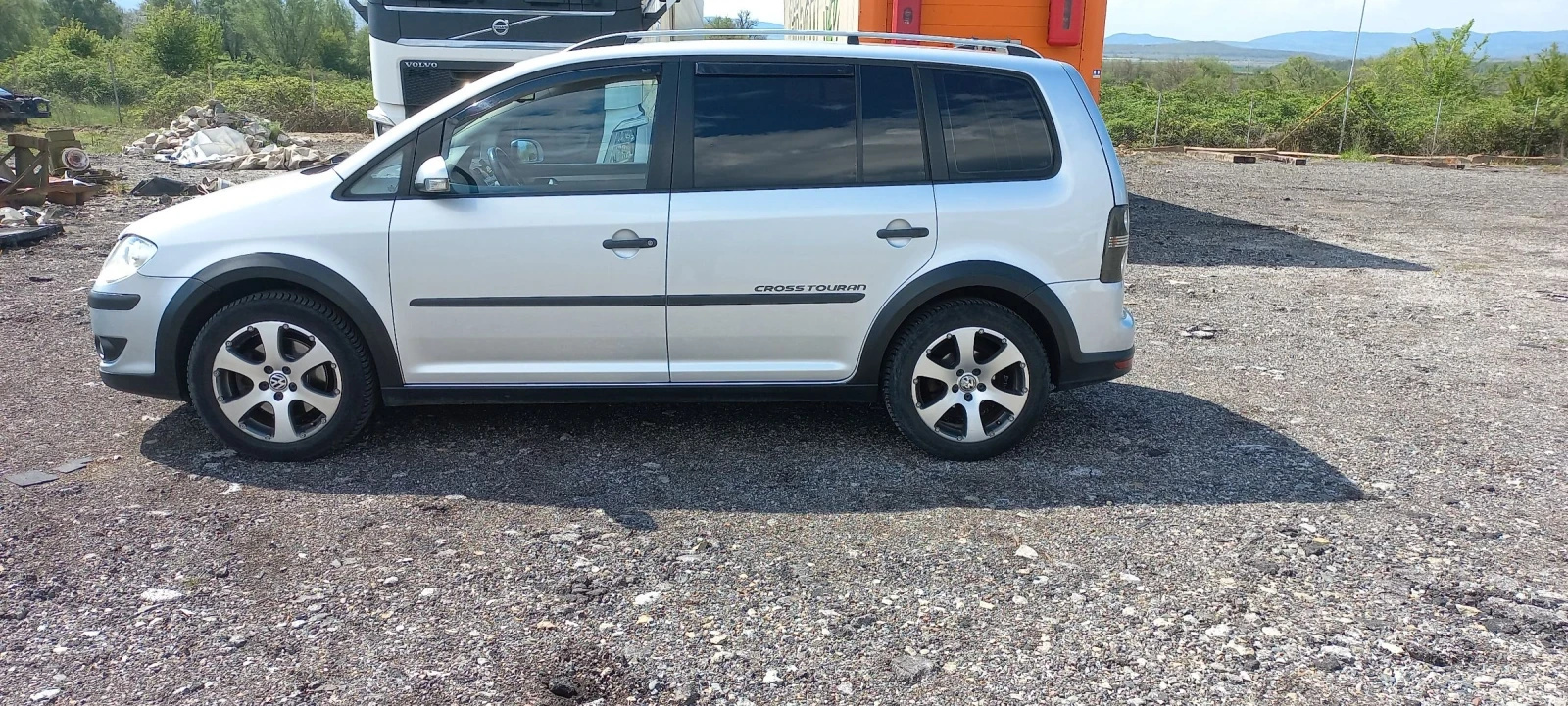 VW Touran  - изображение 4