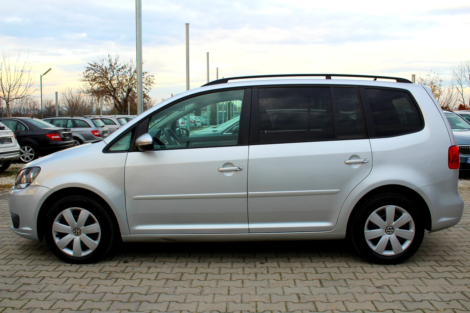 VW Touran 1.6TDI 7    | Mobile.bg   4