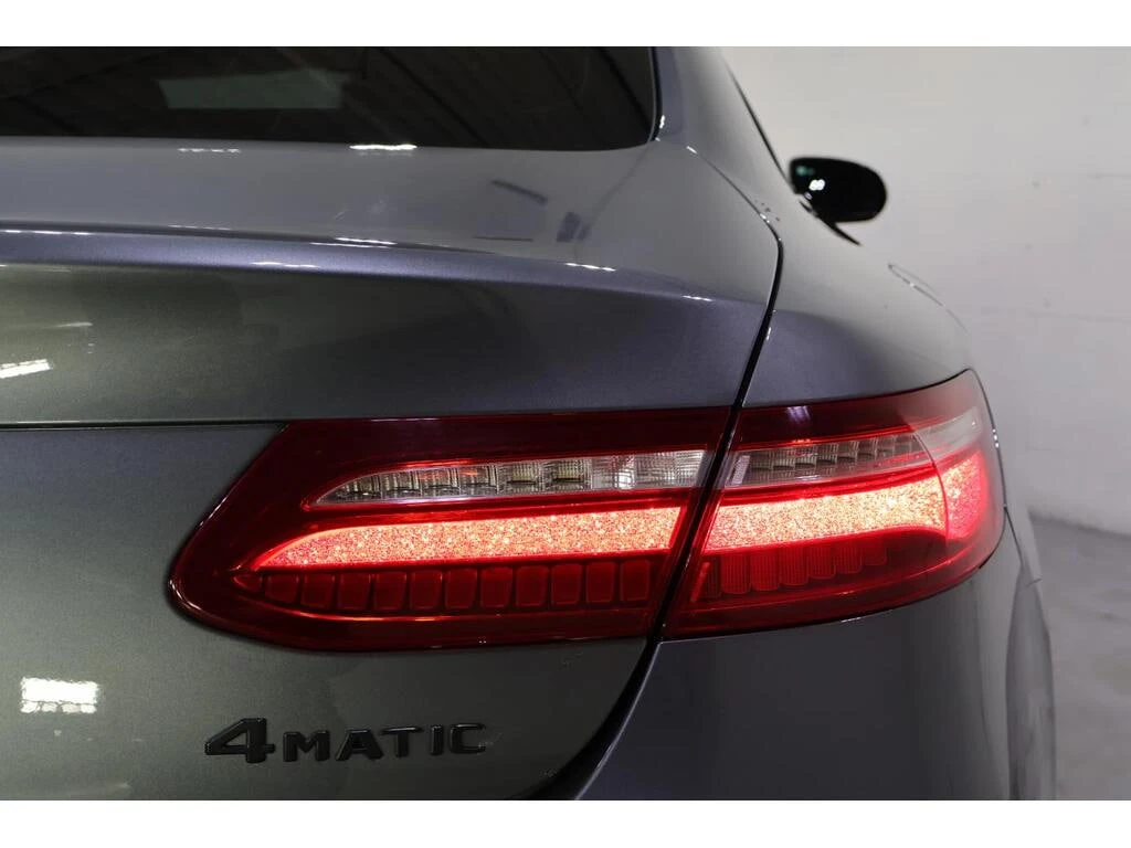 Mercedes-Benz E 450 * АВТО КРЕДИТ* ЦЕНА ДО БГ * СЕРВИЗНА ИСТОРИЯ *  - изображение 8