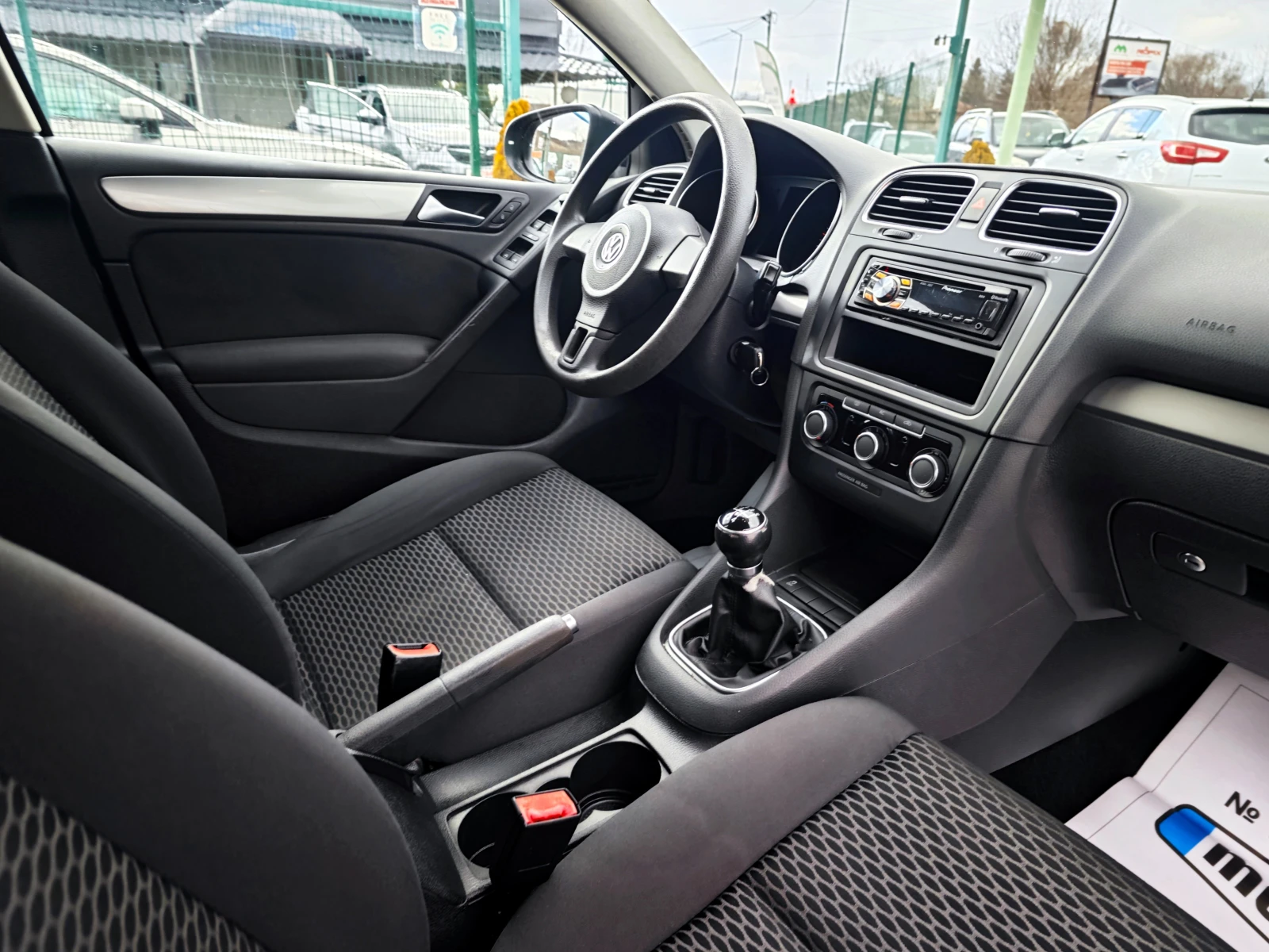 VW Golf 1.6 TDi | Mobile.bg � ����������� 12