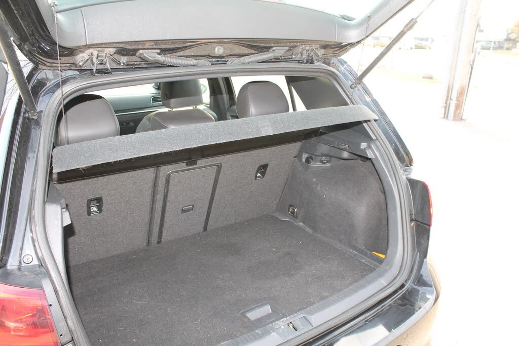VW Golf R* AWD* ПОДГРЕВ* КАМЕРА* KEYLESS* , снимка 17 - Автомобили и джипове - 54445877
