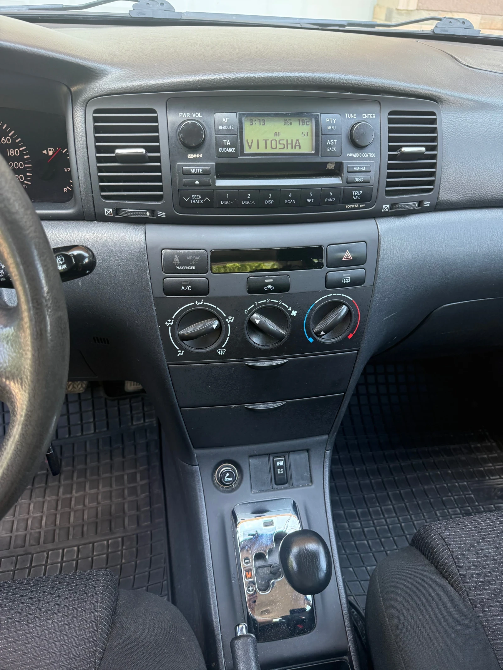Toyota Corolla, снимка 11 - Автомобили и джипове - 55061803