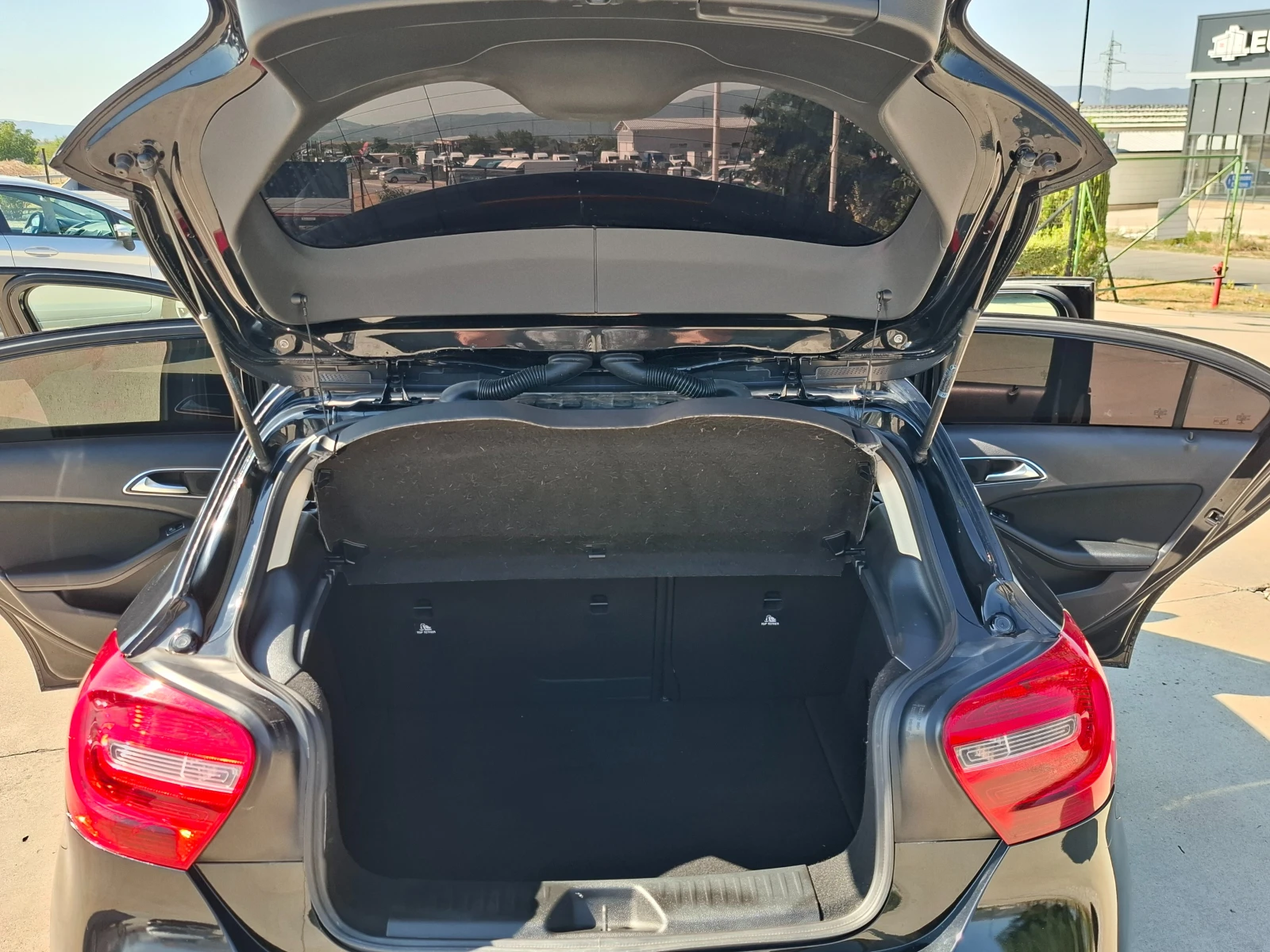 Mercedes-Benz A 180 CDI/Euro5B, снимка 14 - Автомобили и джипове - 55622374