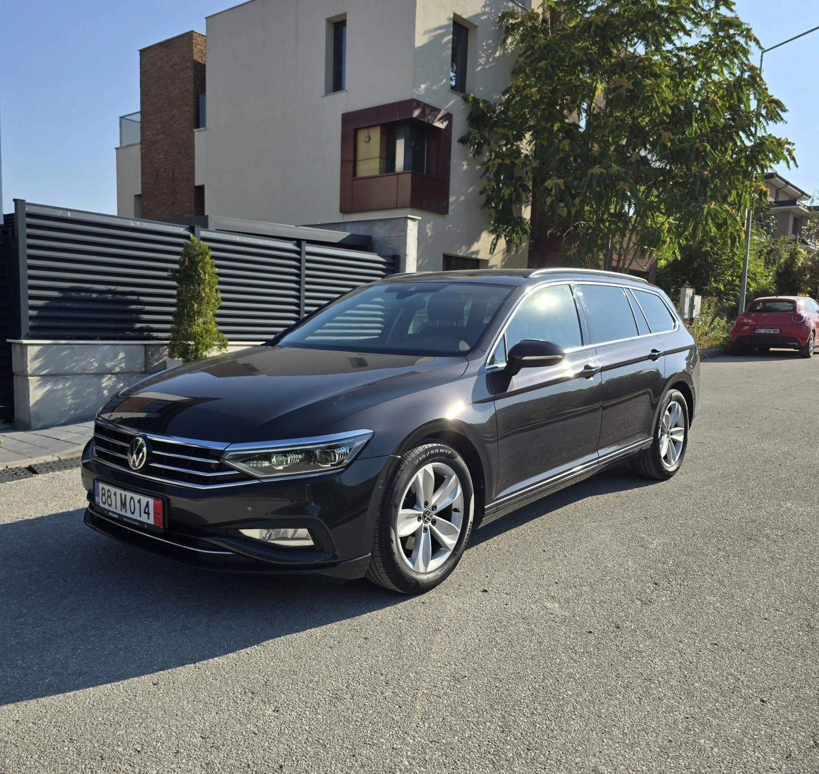 VW Passat Digital* 4x4* Camera* Matrix* Подгрев* Distronic