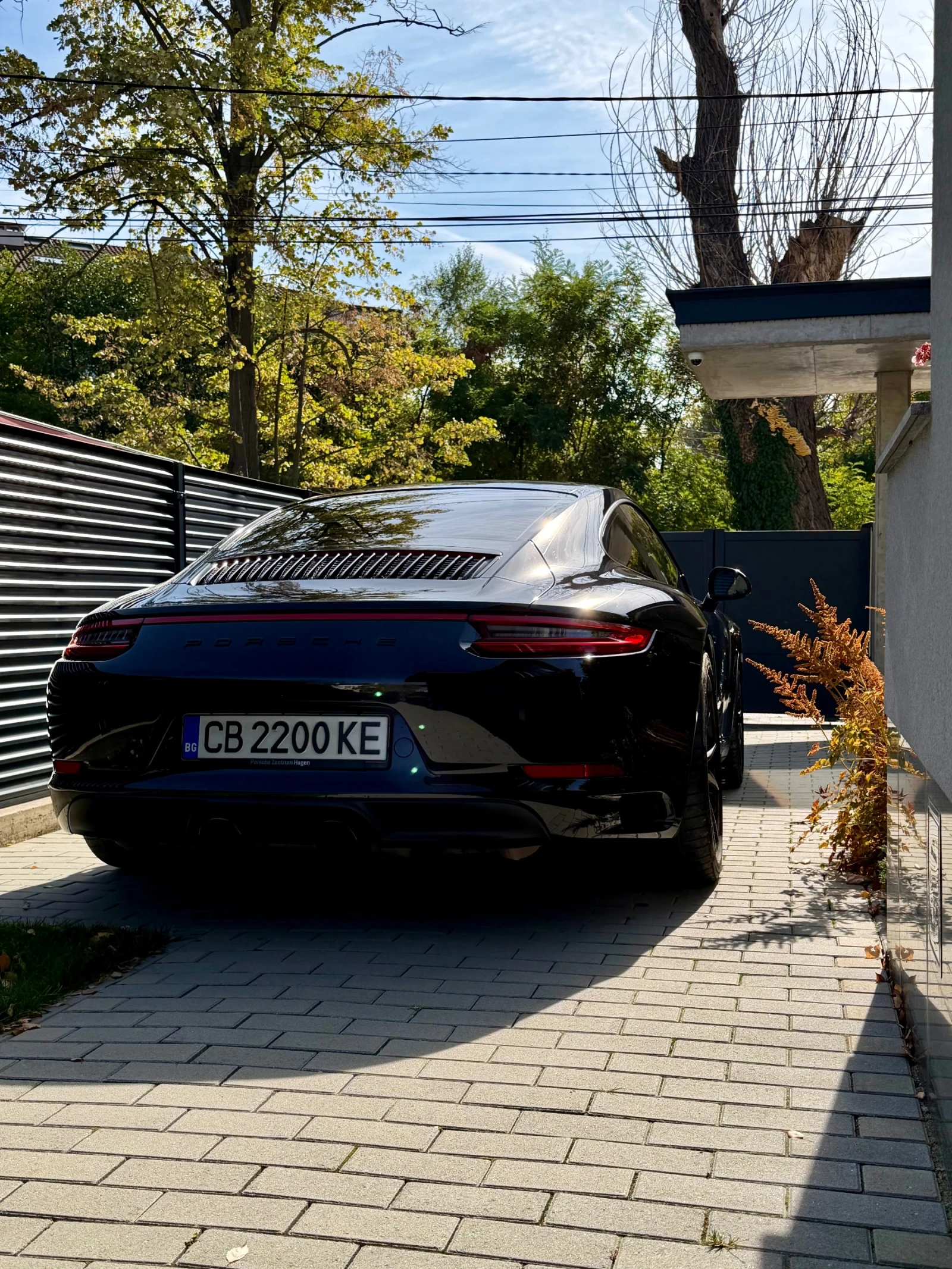 Porsche 911 Carrera 4 991.2 , снимка 3 - Автомобили и джипове - 56595874