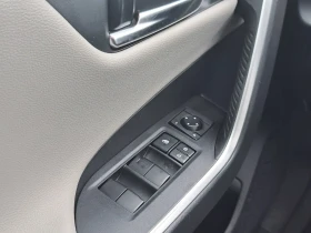 Toyota Rav4 AWD | Apple CarPlay | Android Auto | Sirus XM, снимка 12