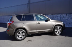 Toyota Rav4 2.2 D4-D 150KC-CROSSOVER/KEYLESSGO/FACE/CAMERA/AWD | Mobile.bg    6