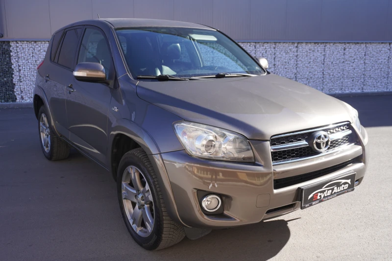 Toyota Rav4 2.2 D4-D 150KC-CROSSOVER/KEYLESSGO/FACE/CAMERA/AWD, снимка 7 - Автомобили и джипове - 47879109