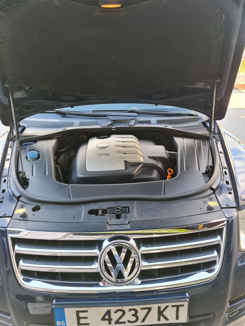 VW Touareg, снимка 7 - Автомобили и джипове - 48480181