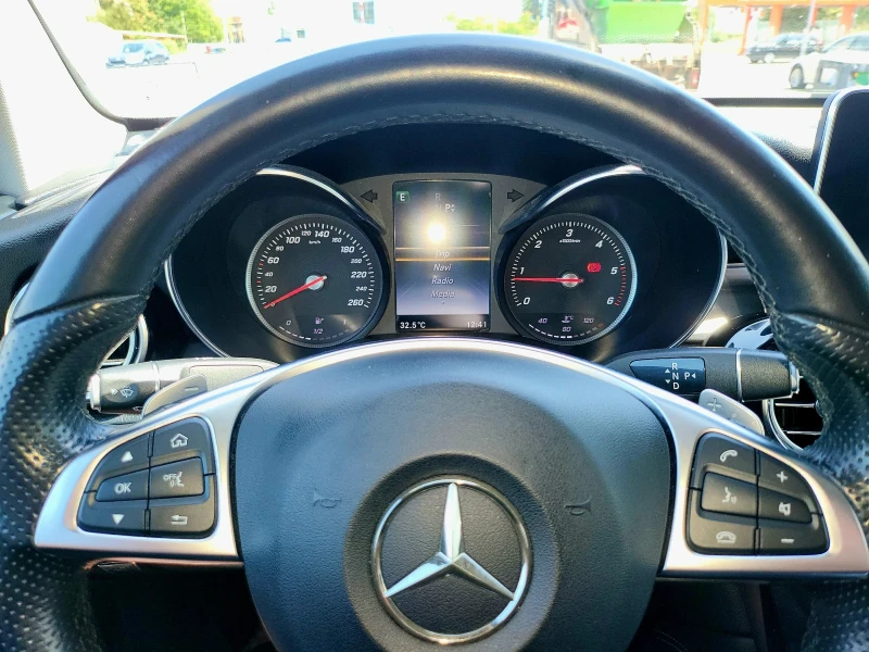 Mercedes-Benz GLC 250 Coupe/9 G TRONIC/ AMG, снимка 3 - Автомобили и джипове - 52206916