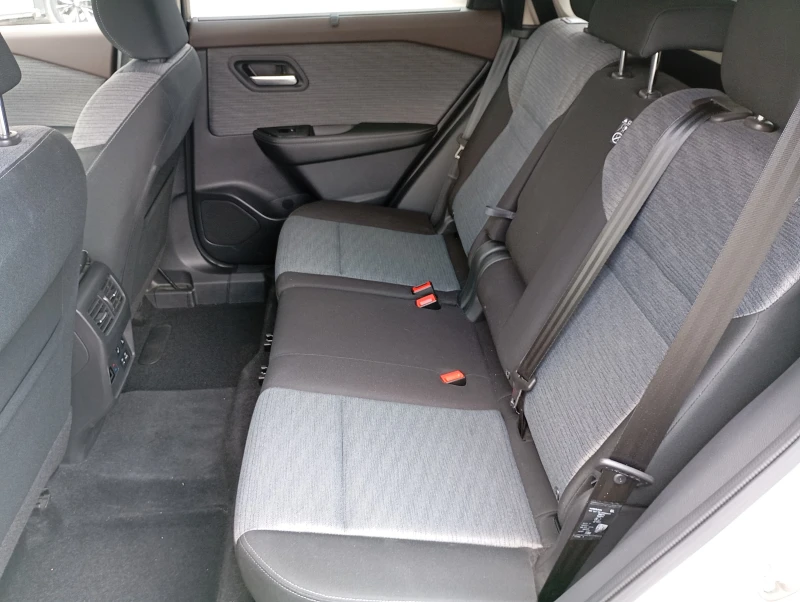 Nissan X-trail E-Power N-Connecta, снимка 6 - Автомобили и джипове - 51342745