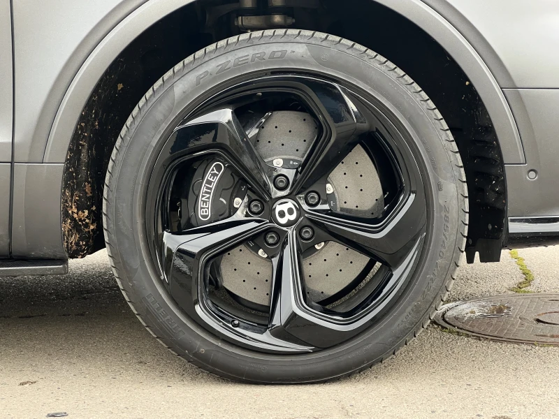 Bentley Bentayga S V8/CERAMIC/CARBON/NAIM/PANO/TV/HEAD UP/, снимка 7 - Автомобили и джипове - 52277895