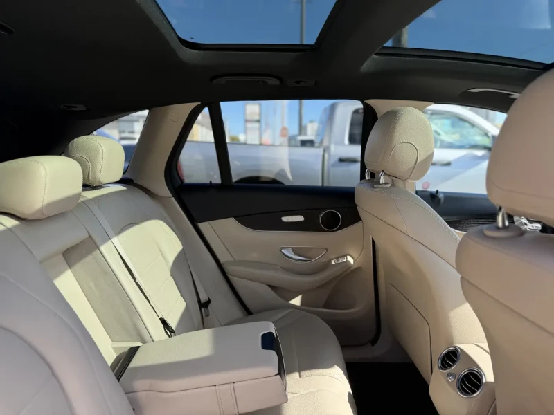 Mercedes-Benz GLC 300 * AMG PKG* MEMORY PKG* , снимка 10 - Автомобили и джипове - 53058353