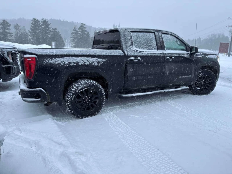 Gmc Sierra * 4WD Crew Cab * CARFAX * Carplay, снимка 3 - Автомобили и джипове - 53507023