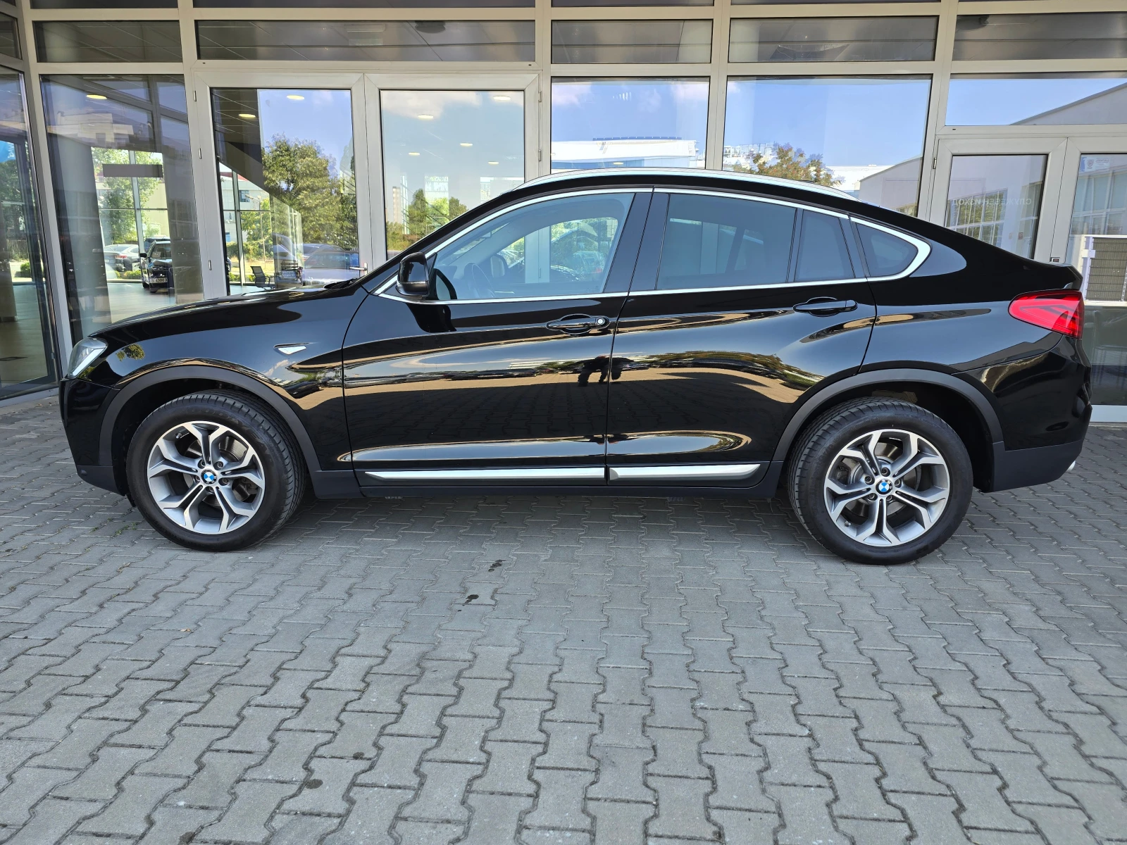 BMW X4 xDrive20d X Line - изображение 2
