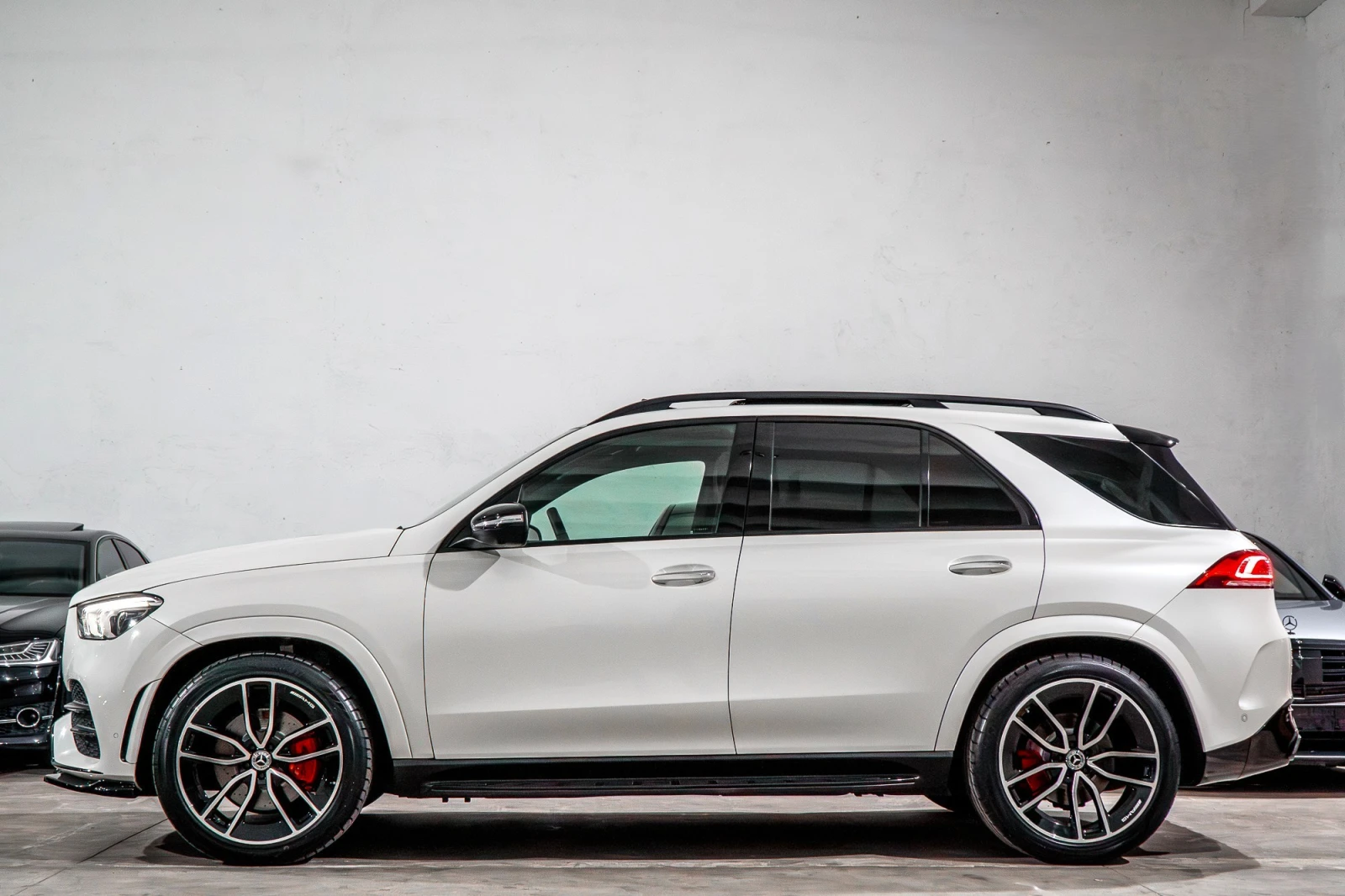 Mercedes-Benz GLE 350 d* 4MATIC* AMG PERFORMANCE* 3XTV* PANO* CARBON*  - изображение 2