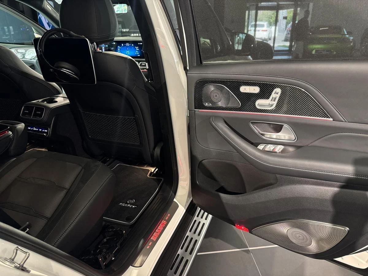 Mercedes-Benz GLS 63 AMG G700 BRABUS CARBON TV - изображение 9