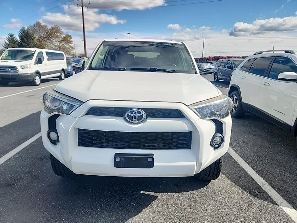 Toyota 4runner 4.0* V6* ПОДГРЕВ* КАМЕРА* КЕЙЛЕС* LANE* ASSIST - изображение 5