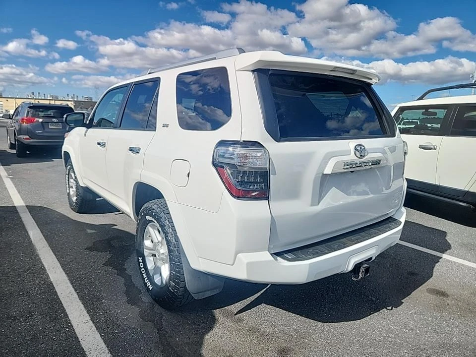 Toyota 4runner 4.0* V6* ПОДГРЕВ* КАМЕРА* КЕЙЛЕС* LANE* ASSIST - изображение 4