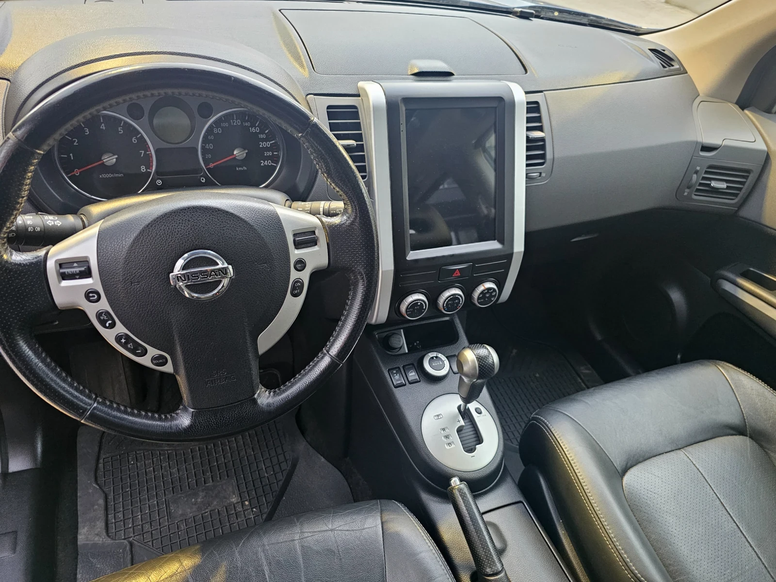 Nissan X-trail, снимка 12 - Автомобили и джипове - 54634044