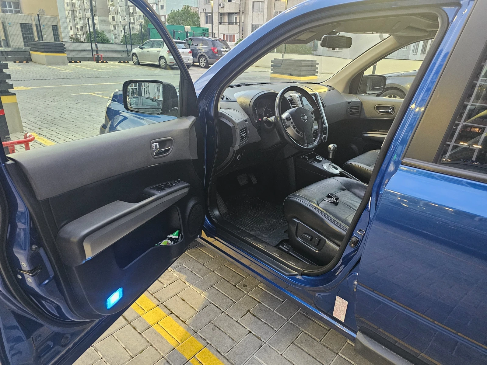 Nissan X-trail, снимка 10 - Автомобили и джипове - 54634044