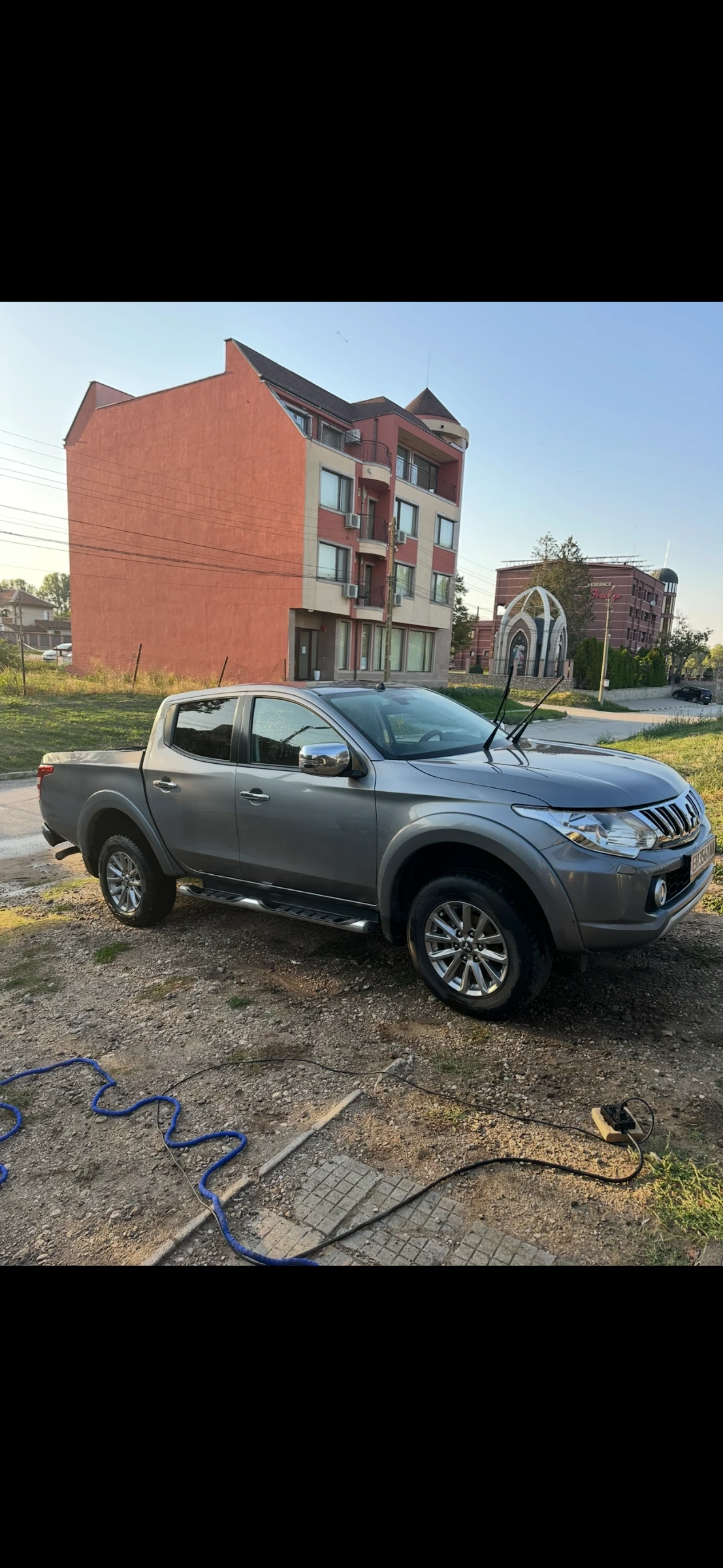Mitsubishi L200, снимка 2 - Автомобили и джипове - 54804115