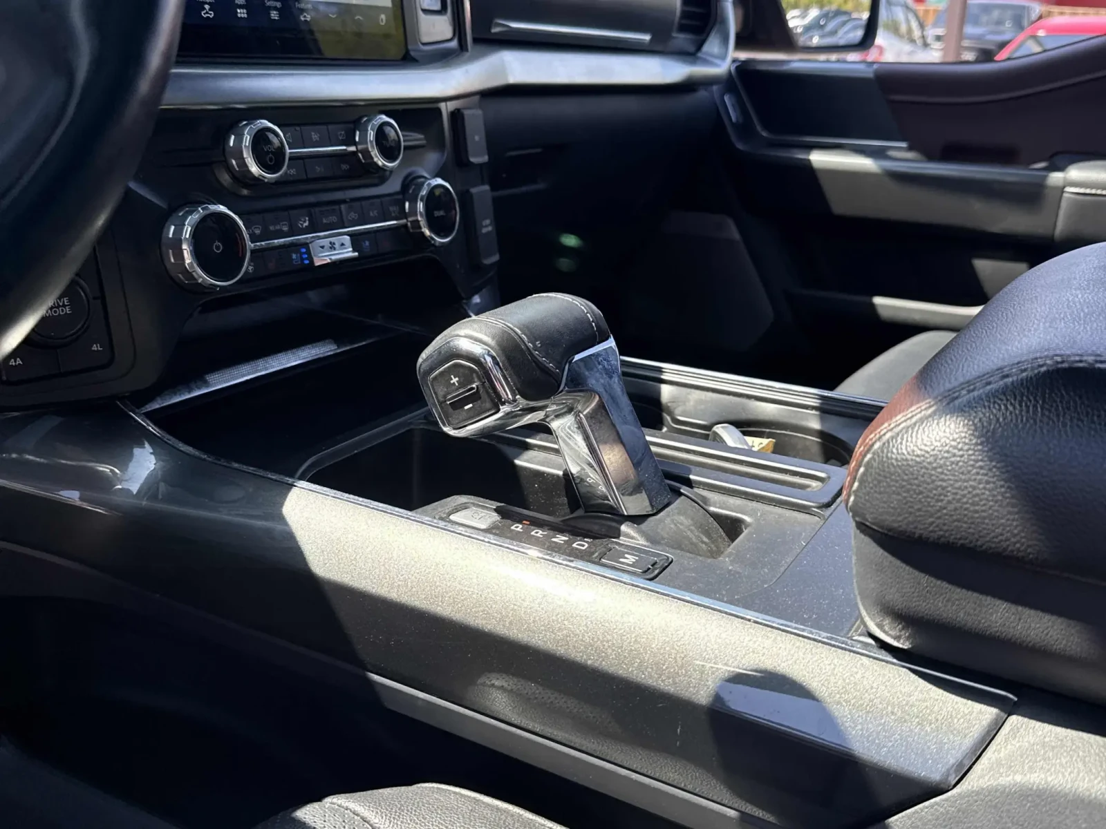 Ford F150  3.5L 6cyl, Hybrid, снимка 8 - Автомобили и джипове - 54836380