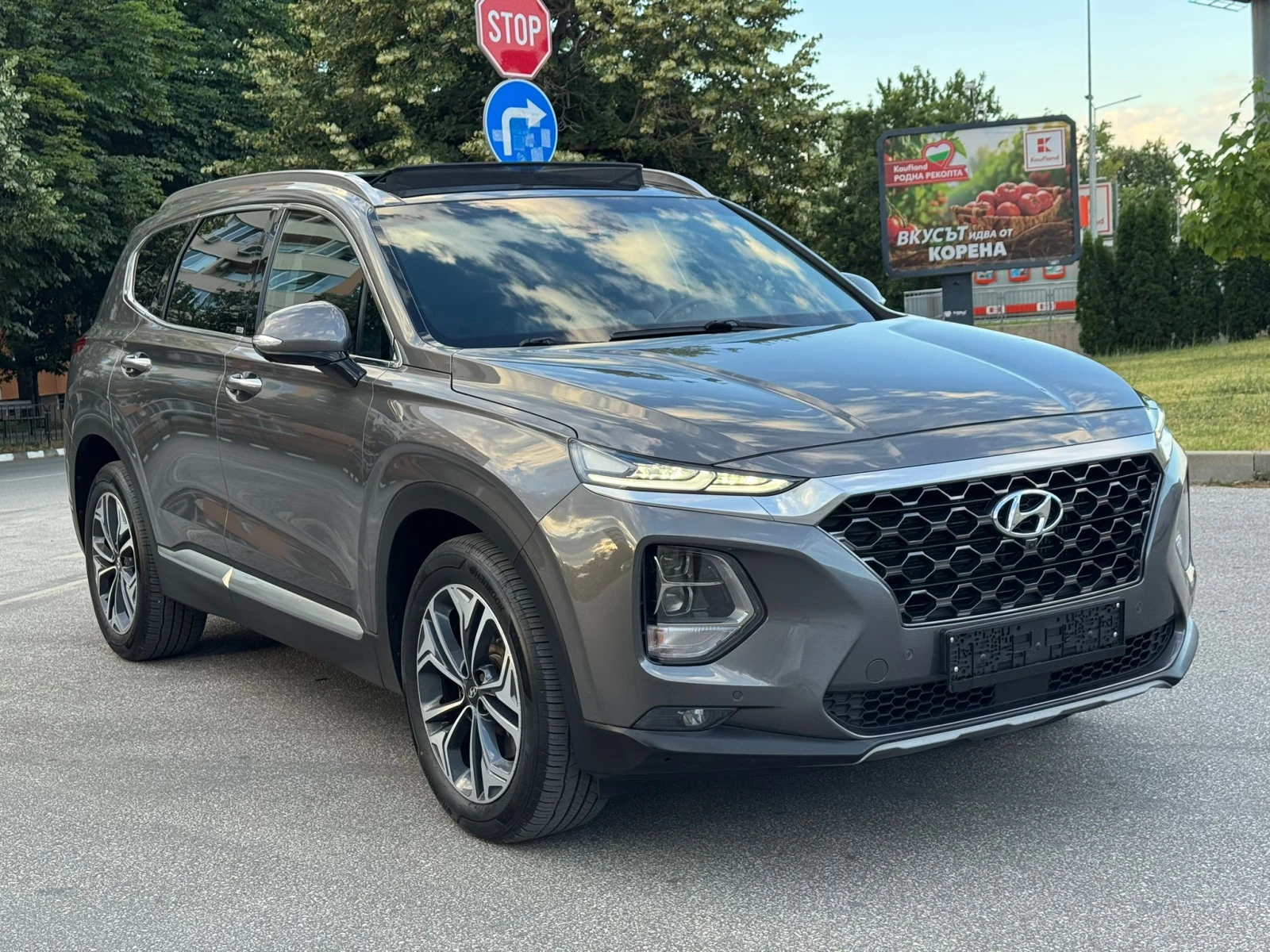 Hyundai Santa fe 2.2CRDI 4WD PREMIUM, снимка 2 - Автомобили и джипове - 54986784