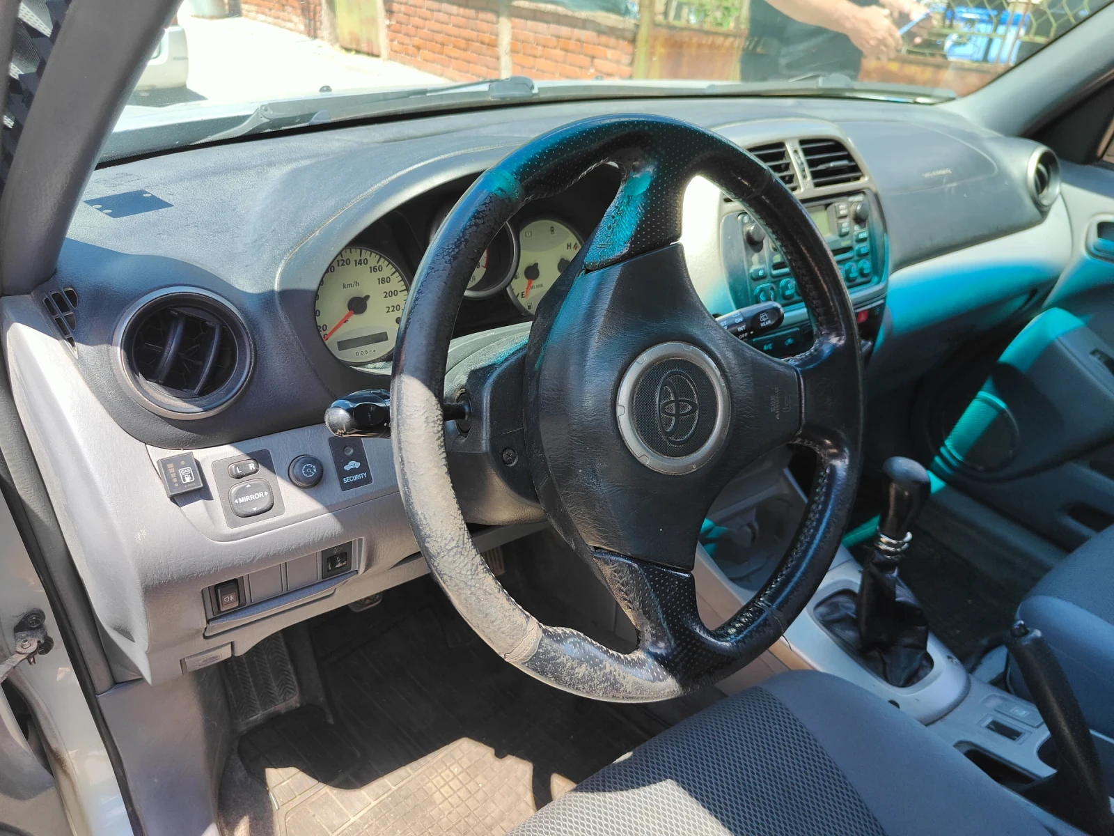 Toyota Rav4, снимка 15 - Автомобили и джипове - 55176377