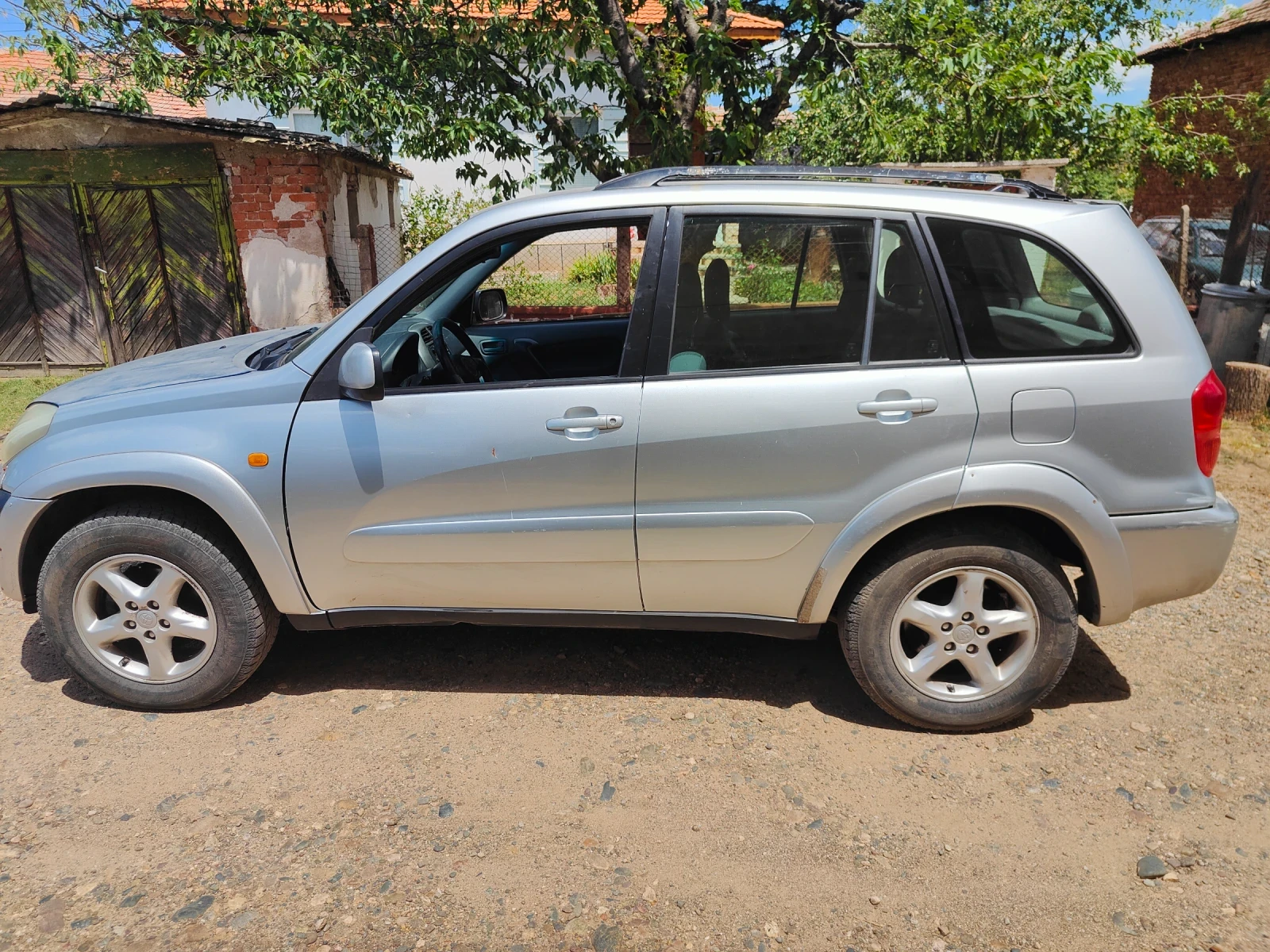 Toyota Rav4, снимка 10 - Автомобили и джипове - 55176377
