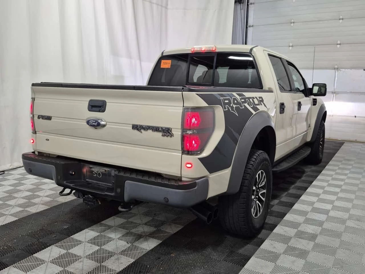 Ford F150 * 6.2* SVT RAPTOR CREW CAB SHORT BED* АВТОКРЕДИТ* , снимка 3 - Автомобили и джипове - 55670660